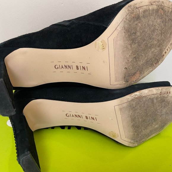 Gianni Bini Beaded Black Heels - Picture 3 of 5